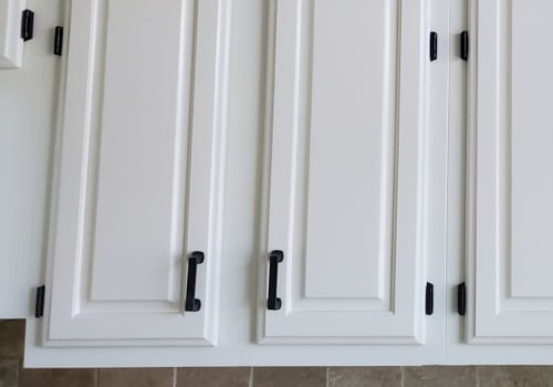 The Benefits of Painting Kitchen Cabinets White